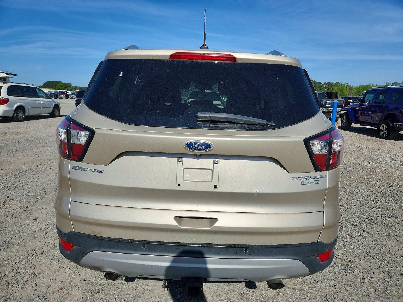 2017 FORD ESCAPE photo 16