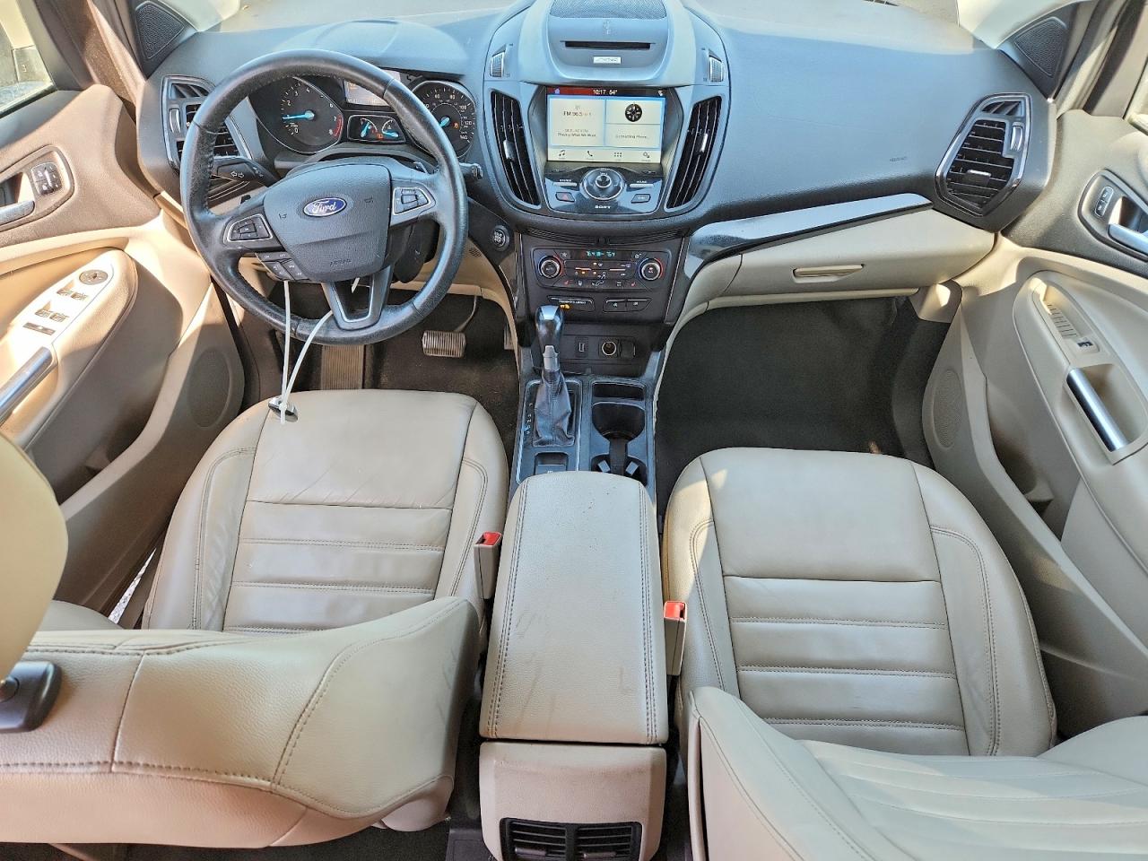 2017 FORD ESCAPE photo 22