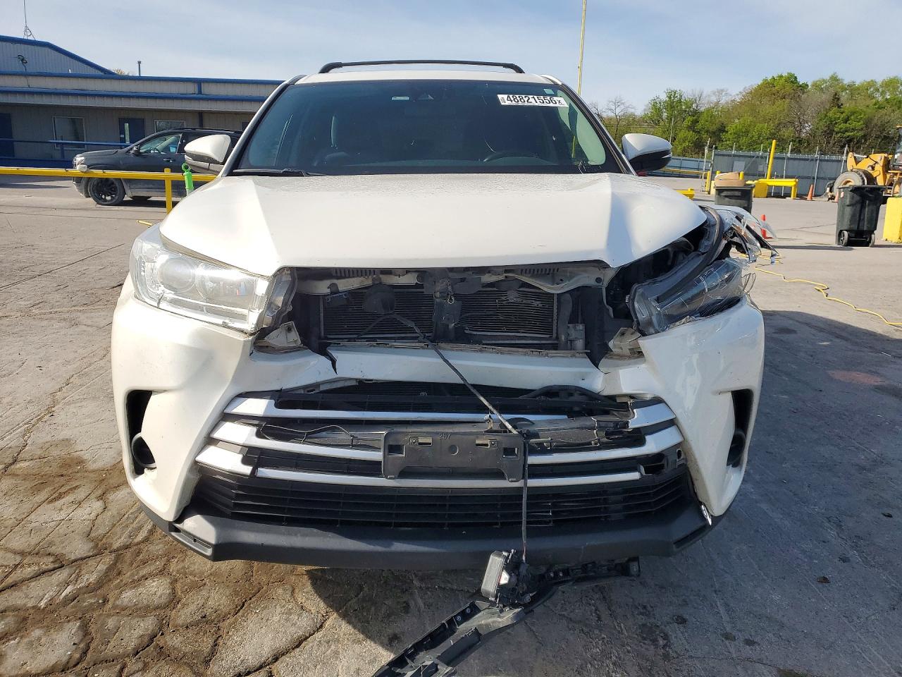 2018 TOYOTA HIGHLANDER HYBRID LE photo 9