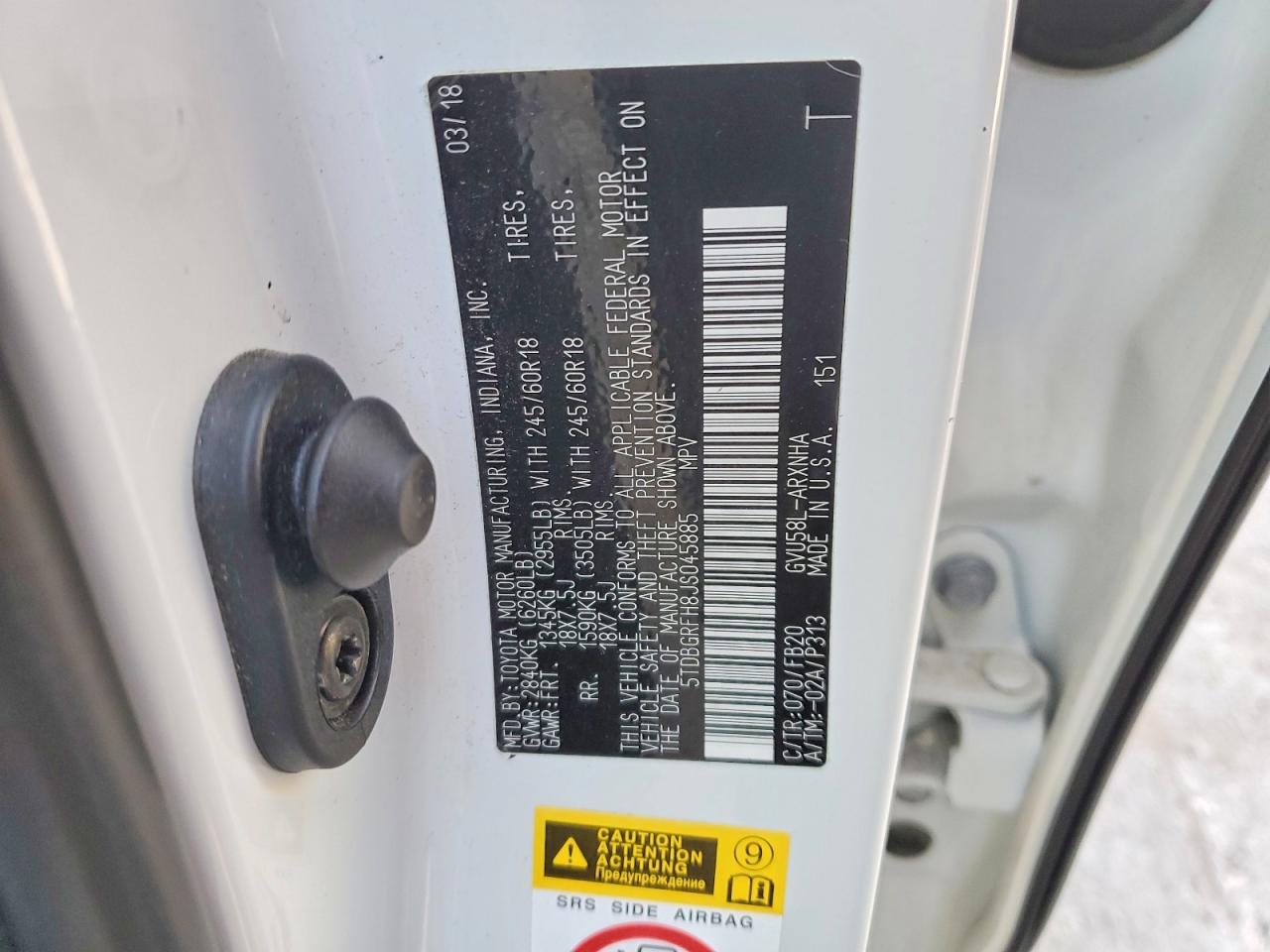 2018 TOYOTA HIGHLANDER HYBRID LE photo 25