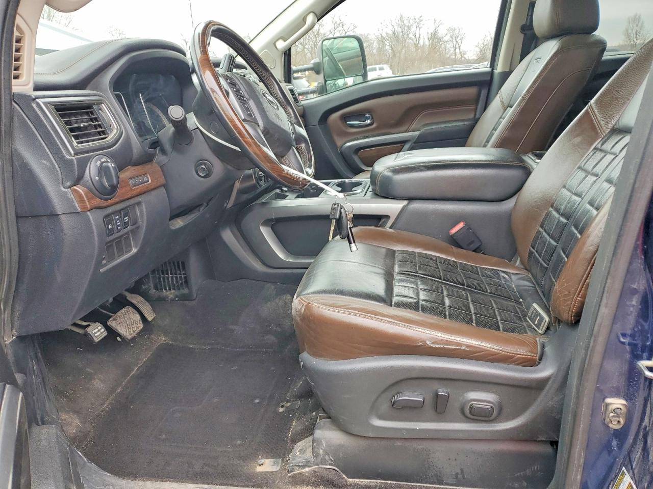 2017 NISSAN TITAN XD PLATINUM RESERVE photo 19