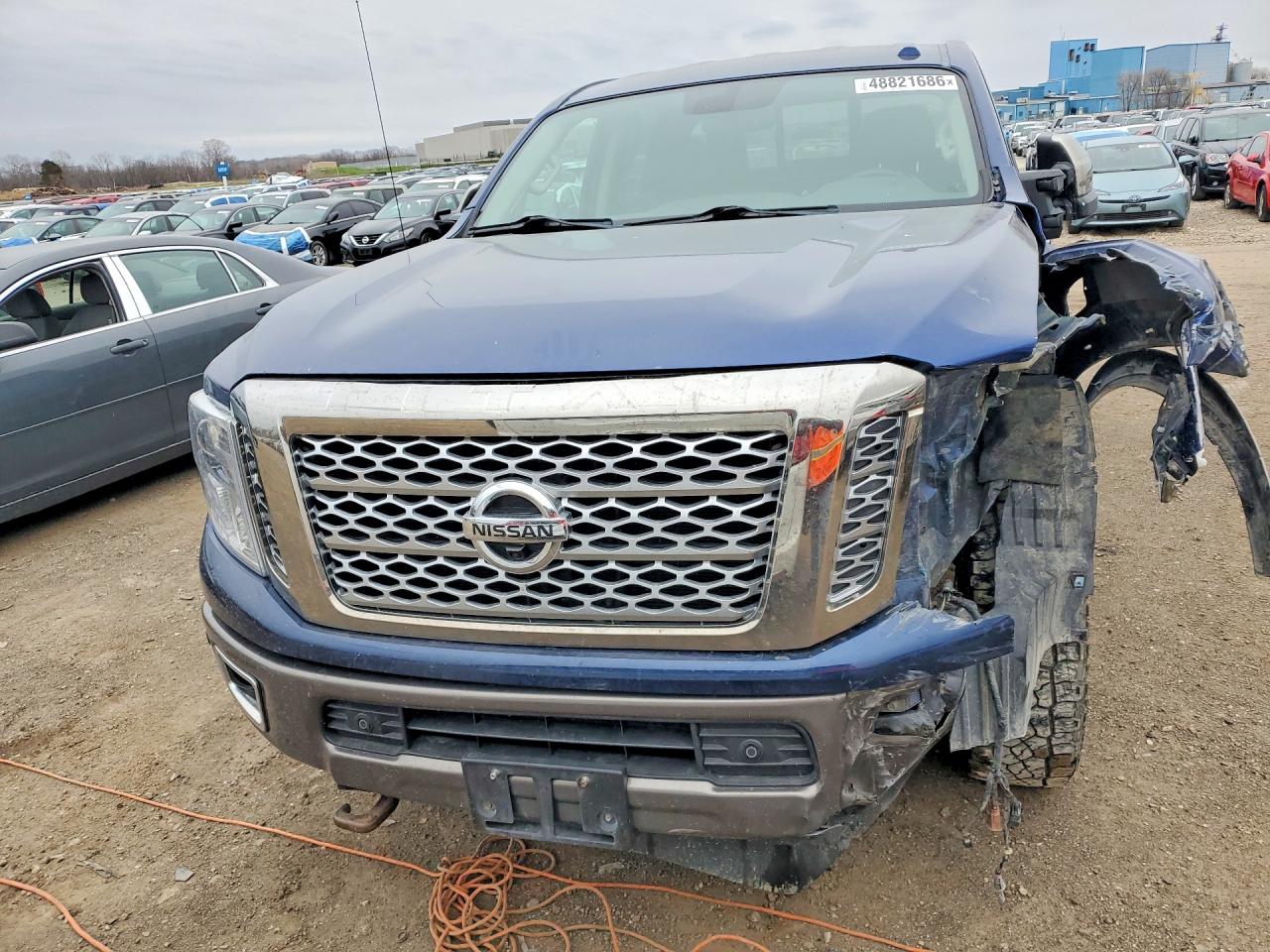 2017 NISSAN TITAN XD PLATINUM RESERVE photo 13