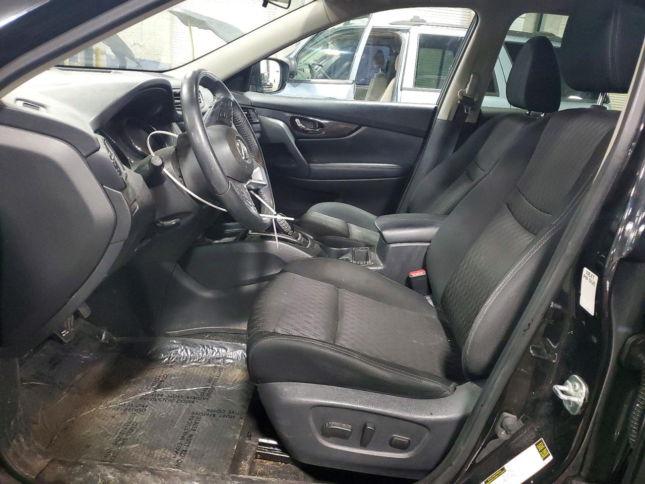 2018 NISSAN ROGUE SV photo 19