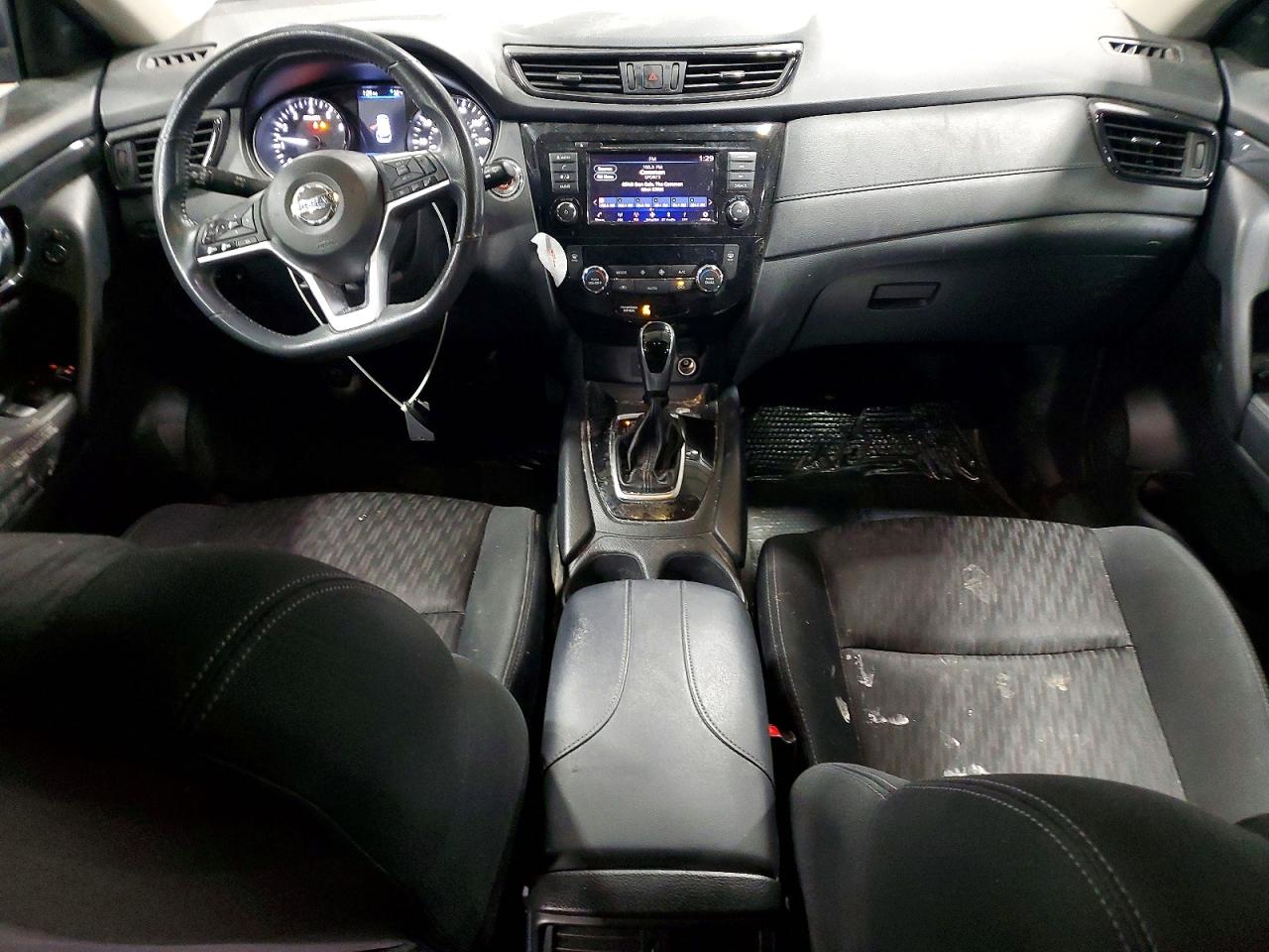 2018 NISSAN ROGUE SV photo 22