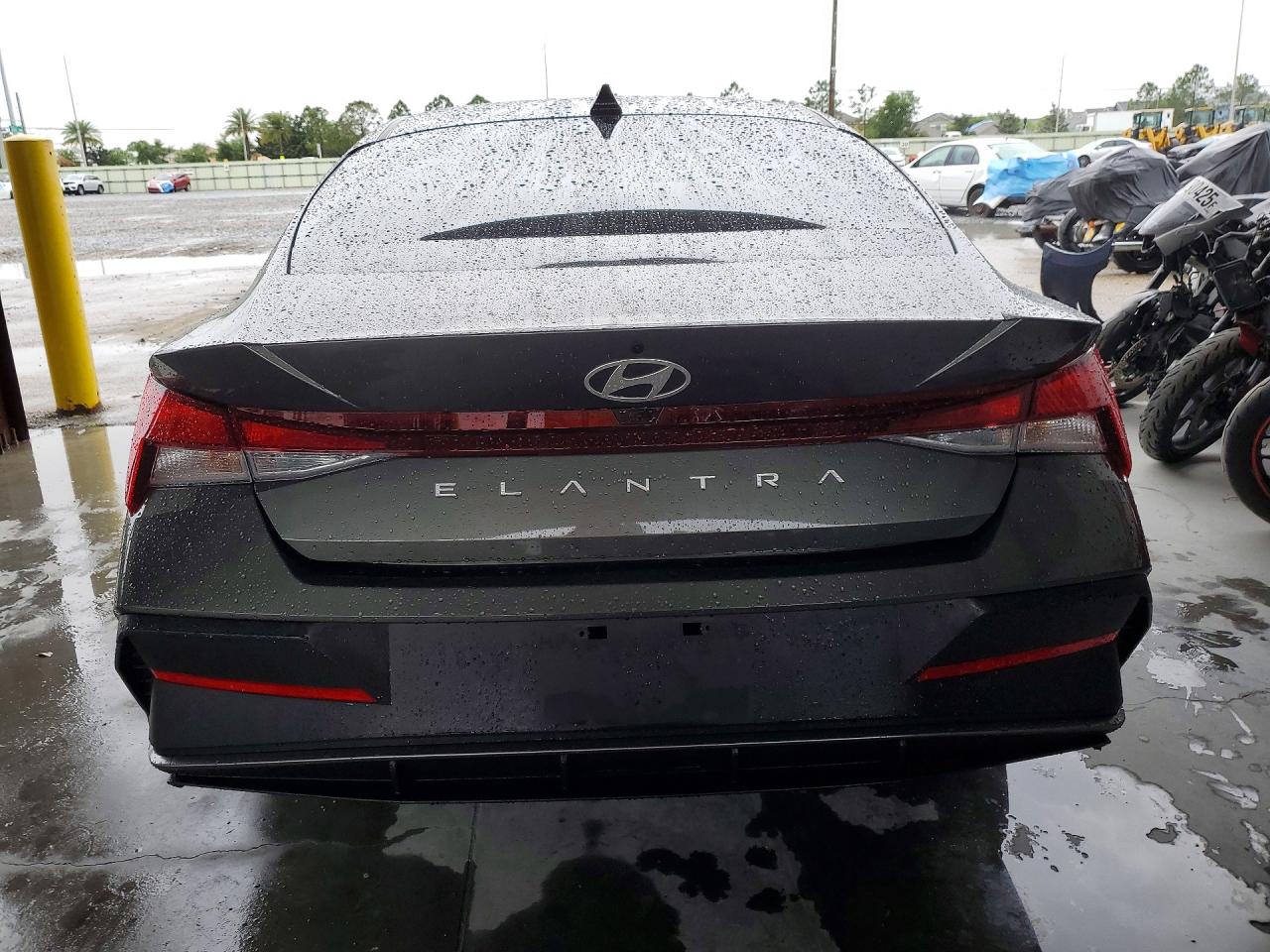 2024 HYUNDAI ELANTRA SEL photo 11