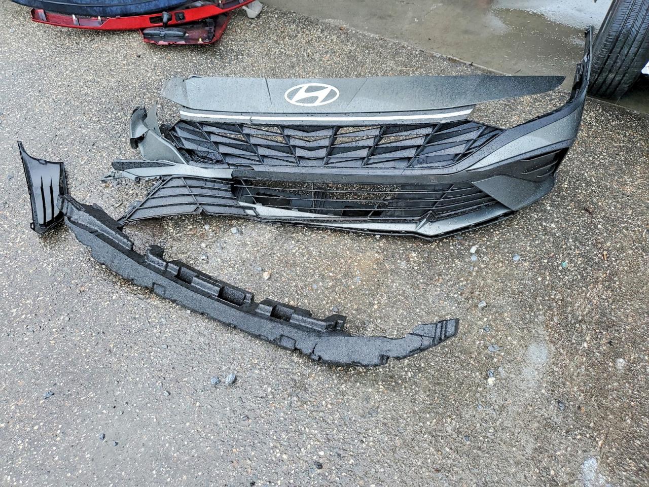 2024 HYUNDAI ELANTRA SEL photo 23