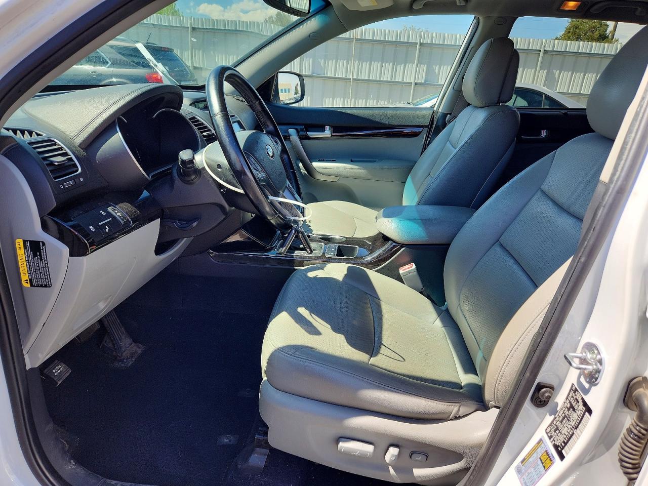 2014 KIA SORENTO SX photo 13