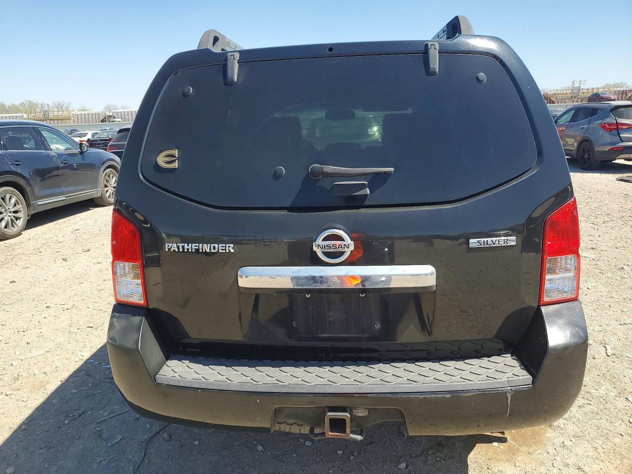 2012 NISSAN PATHFINDER S photo 6