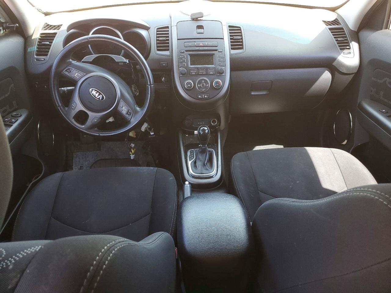 2013 KIA SOUL + photo 8