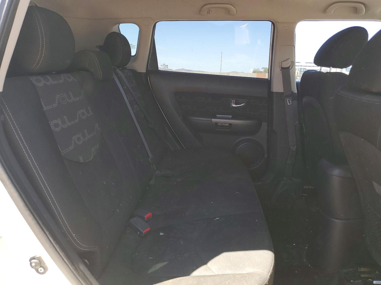 2013 KIA SOUL + photo 10