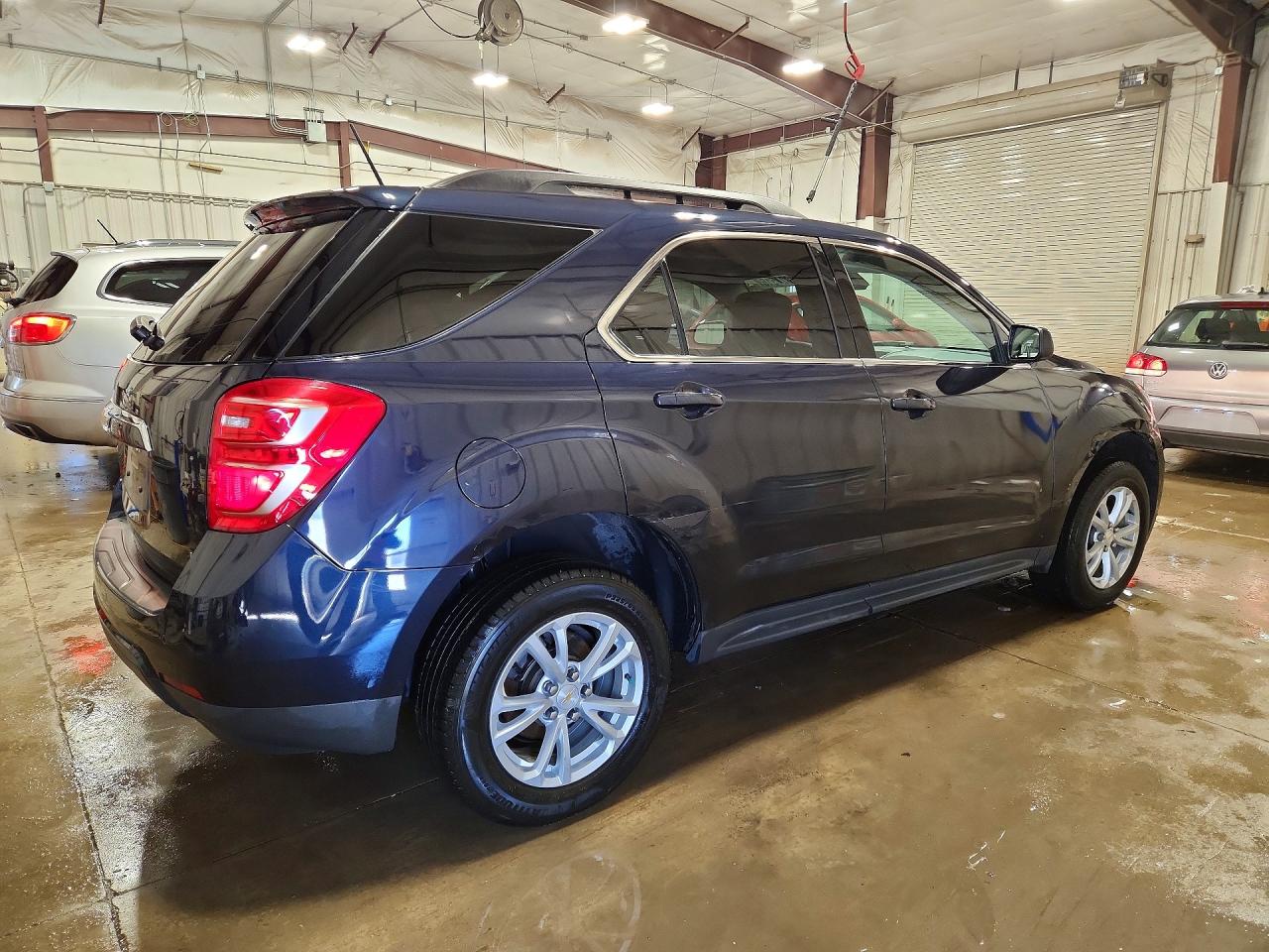 2017 CHEVROLET EQUINOX LT photo 5