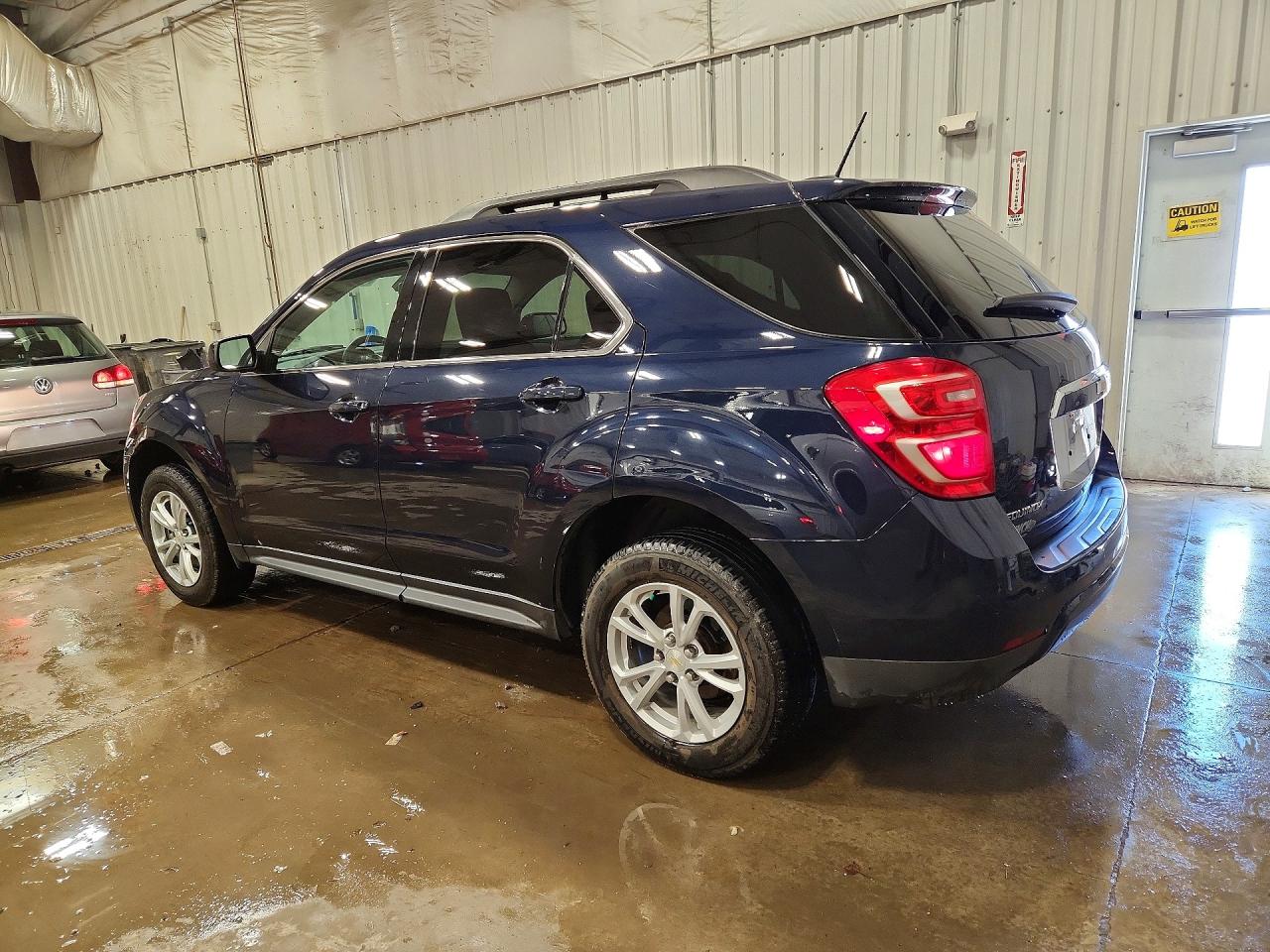 2017 CHEVROLET EQUINOX LT photo 3