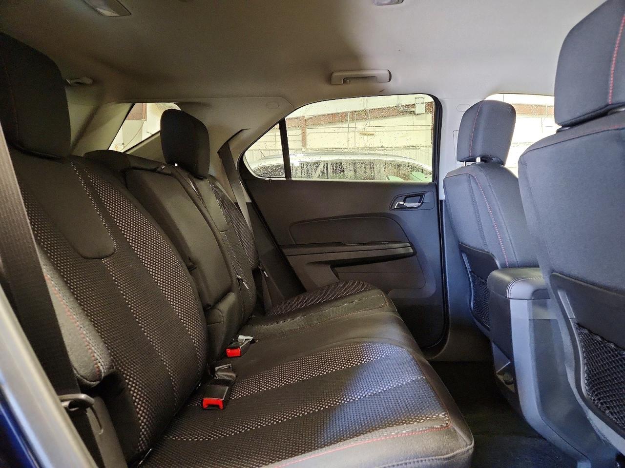 2017 CHEVROLET EQUINOX LT photo 21