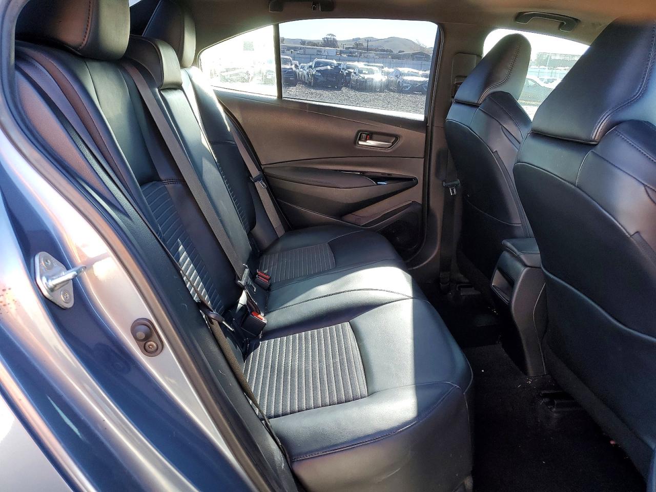 2020 TOYOTA COROLLA XSE photo 19