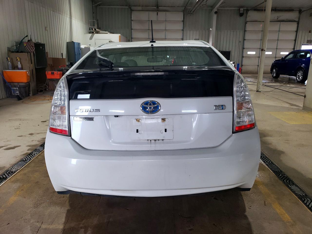 2010 TOYOTA PRIUS IV photo 11