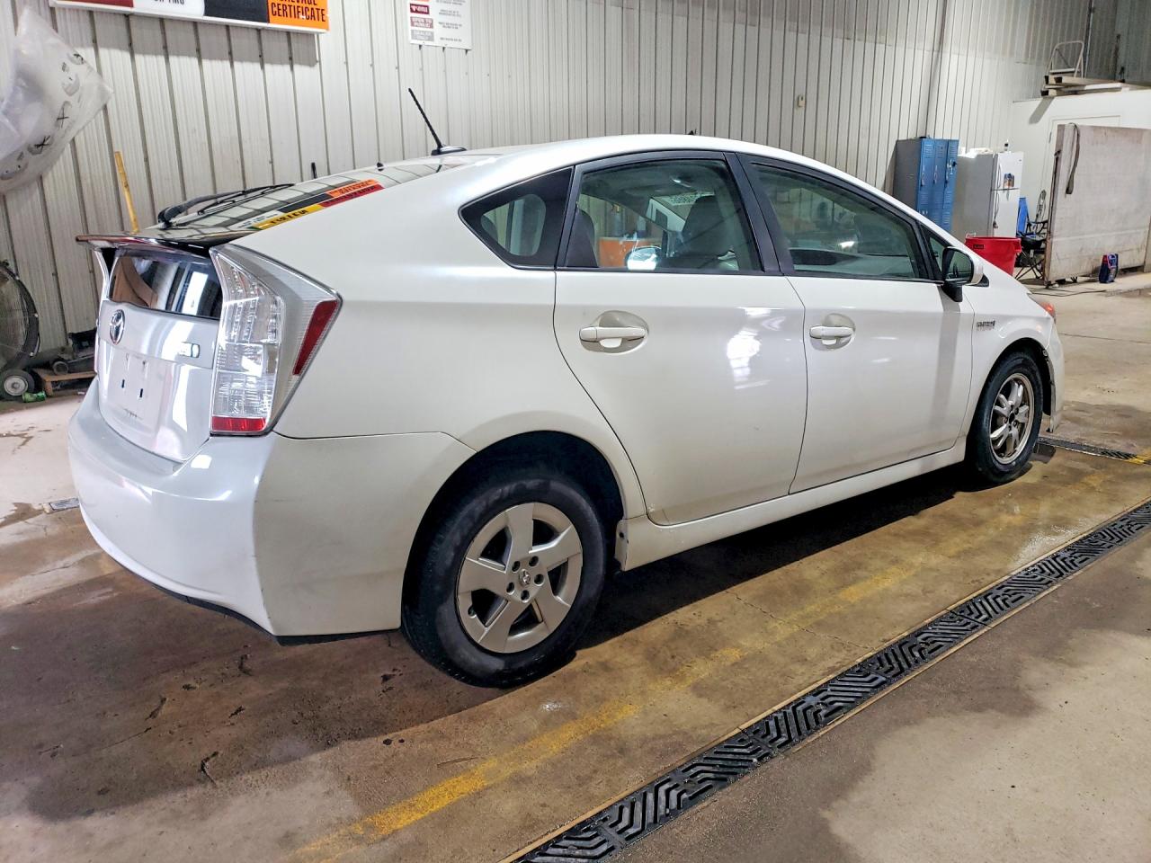 2010 TOYOTA PRIUS IV photo 5
