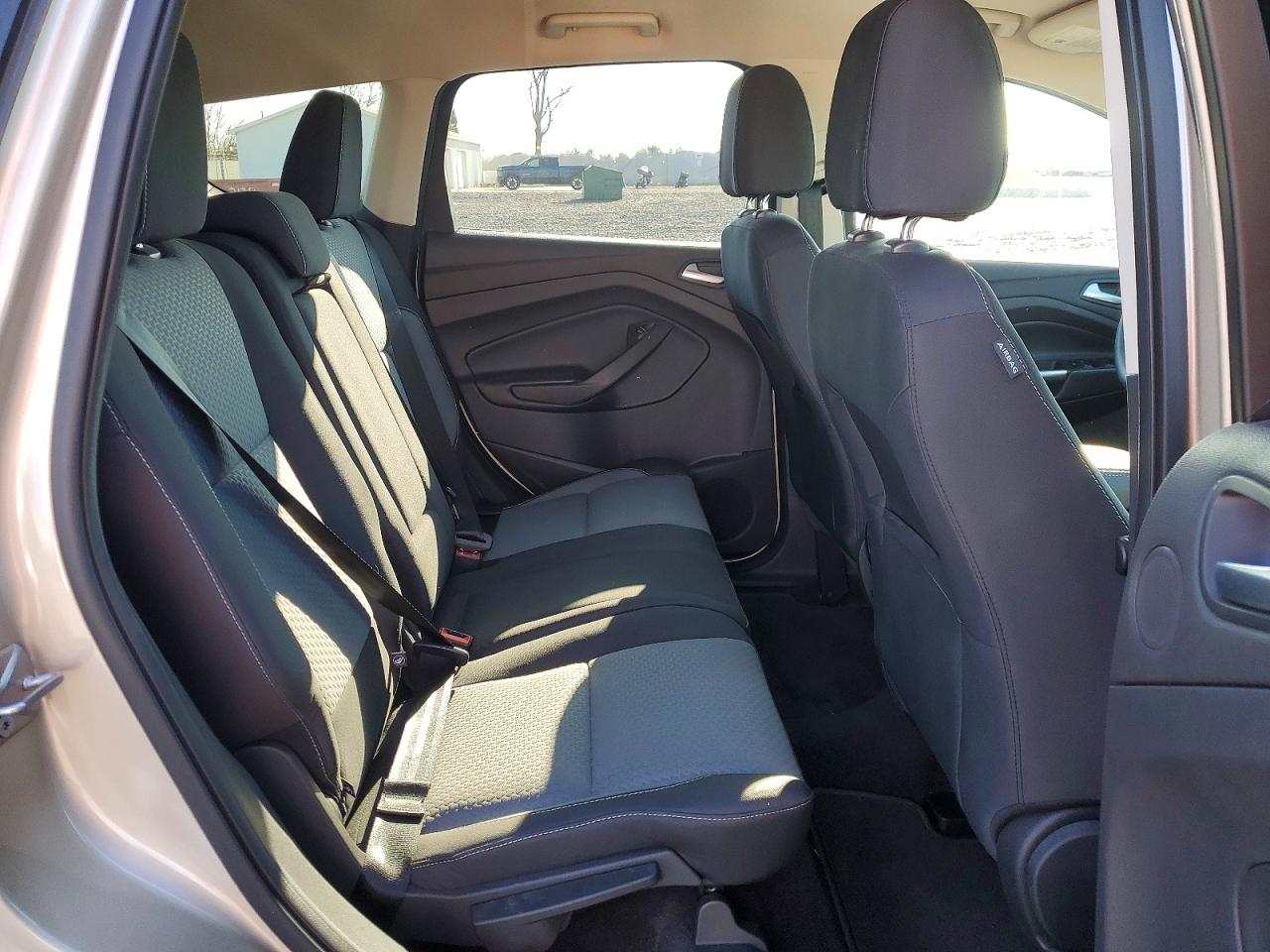 2017 FORD ESCAPE SE photo 21