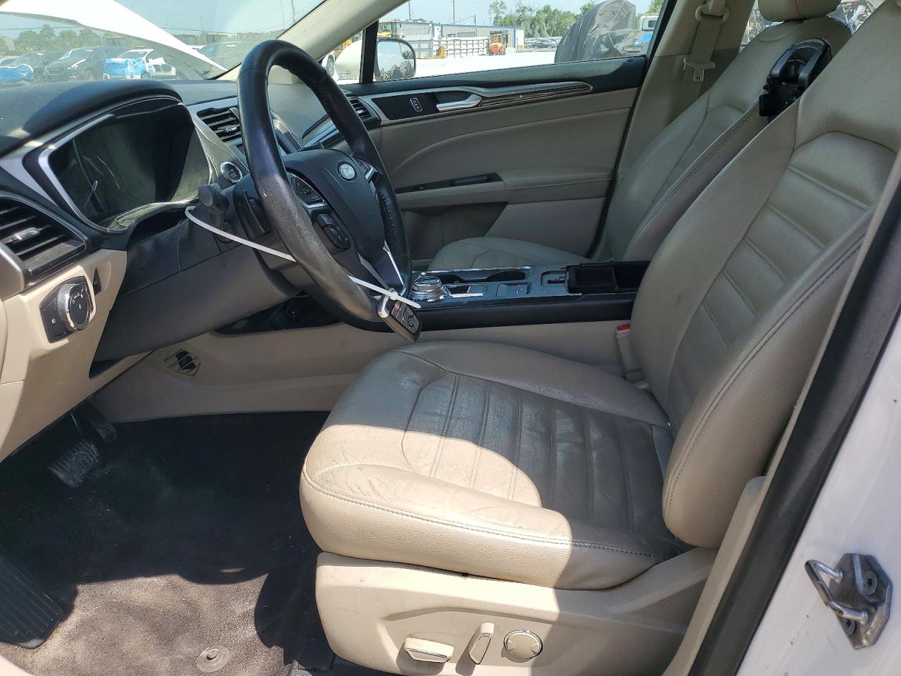 2017 FORD FUSION SE photo 13