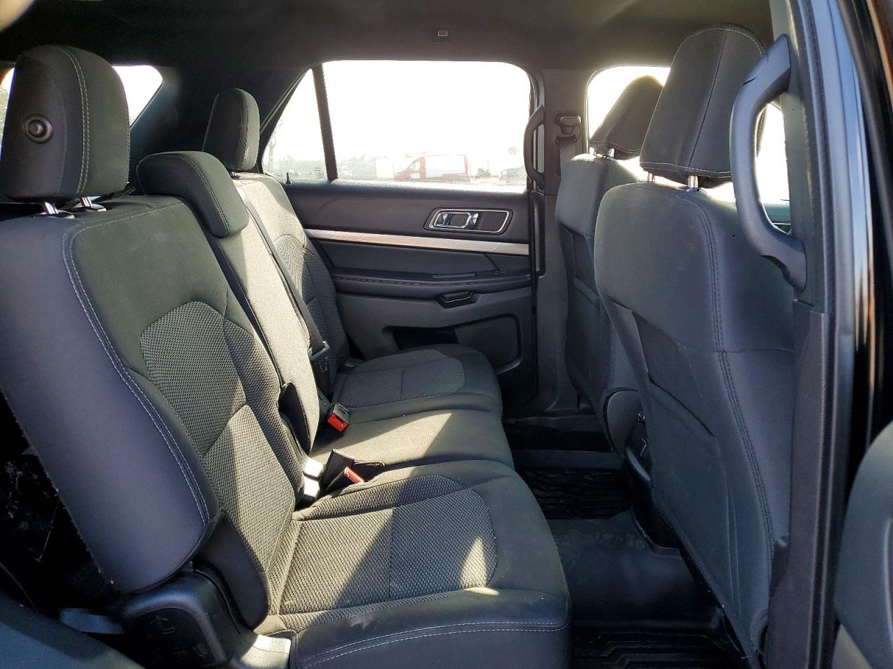 2018 FORD EXPLORER XLT photo 21