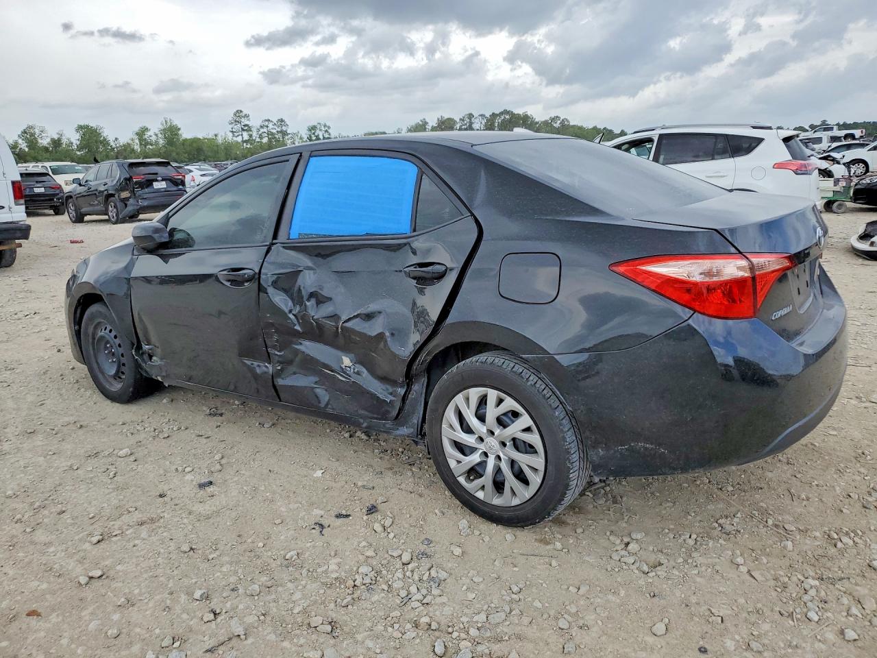 2019 TOYOTA COROLLA LE photo 4