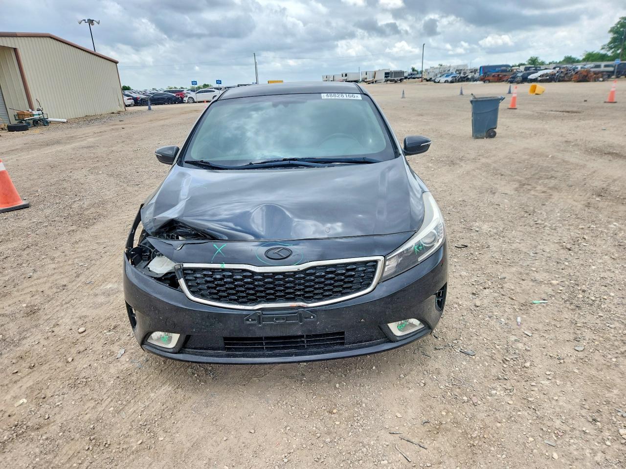 2017 KIA FORTE S photo 9