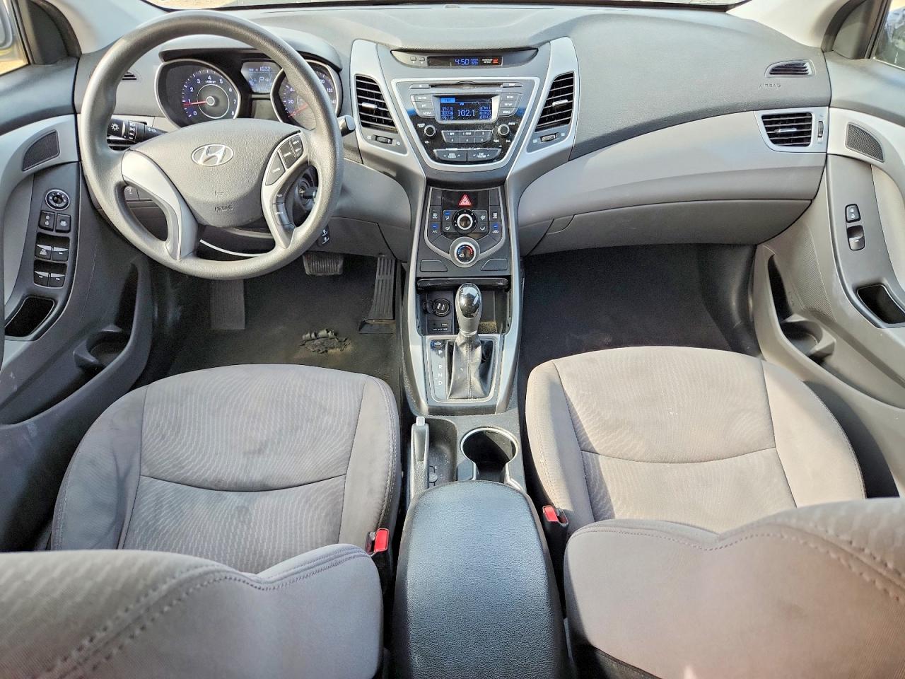 2016 HYUNDAI ELANTRA SE photo 22