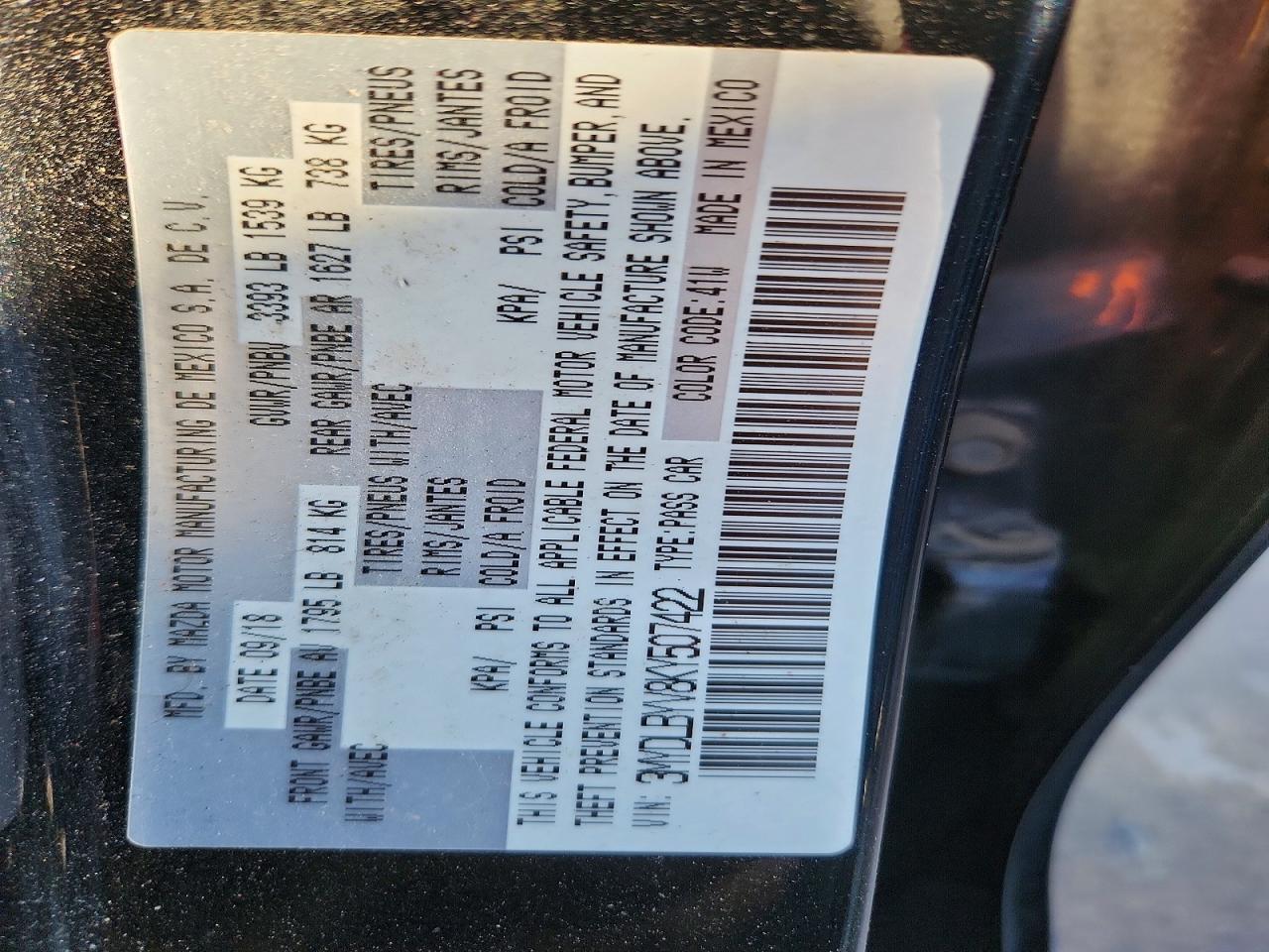 2019 TOYOTA YARIS XLE photo 23
