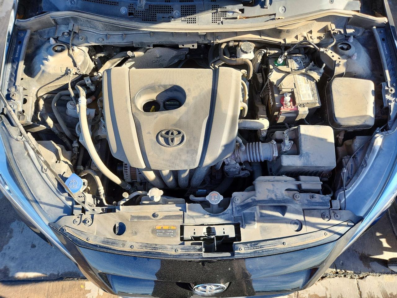 2019 TOYOTA YARIS XLE photo 21