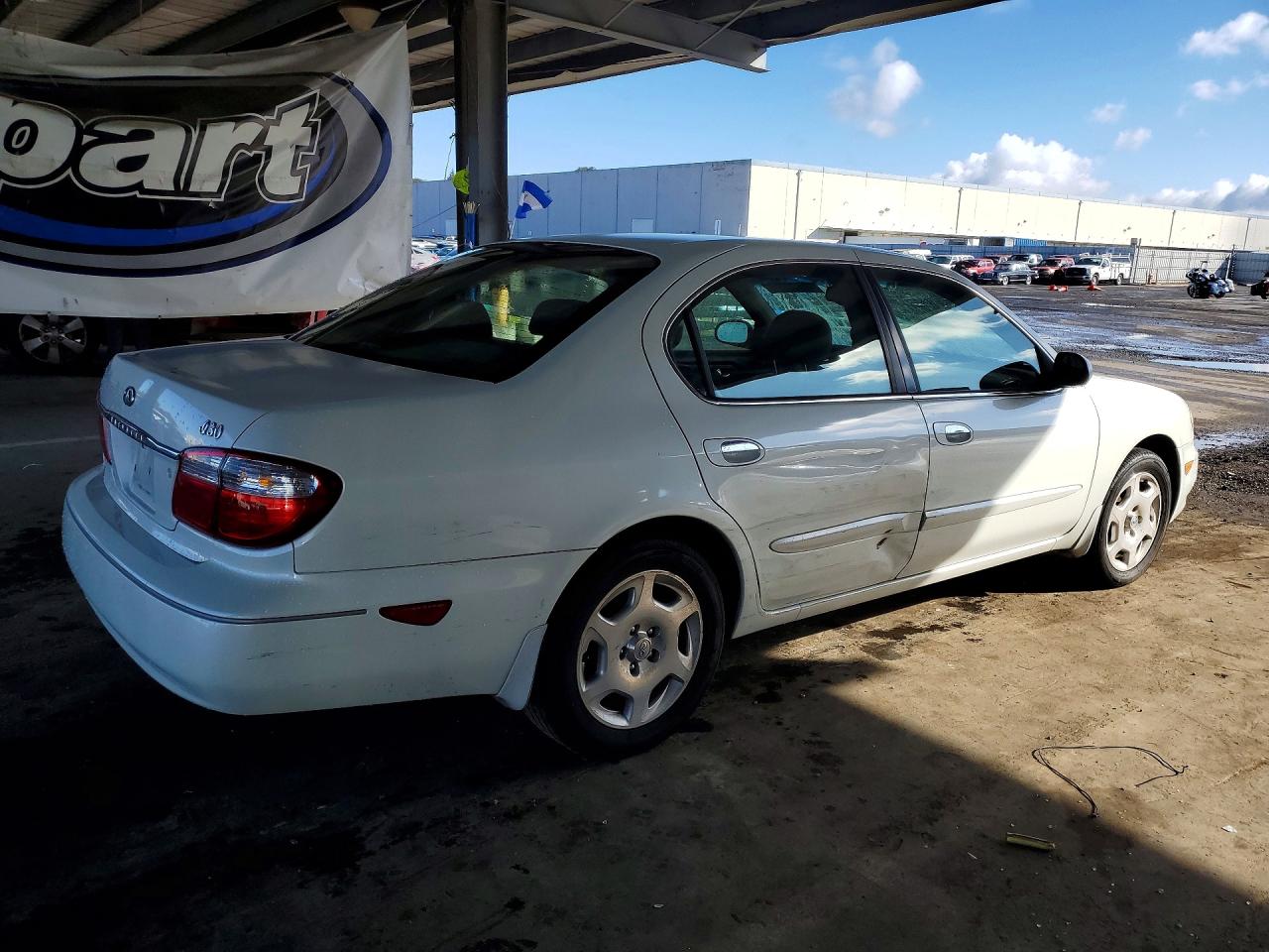 2001 INFINITI I30 BASE photo 5