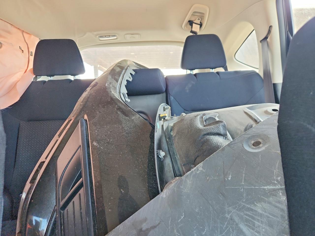 2015 HONDA CR-V LX photo 28