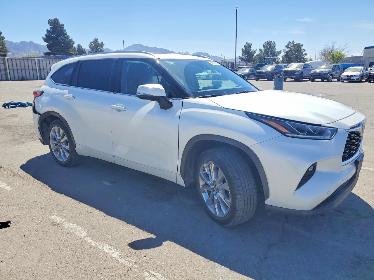 2022 TOYOTA HIGHLANDER photo 10