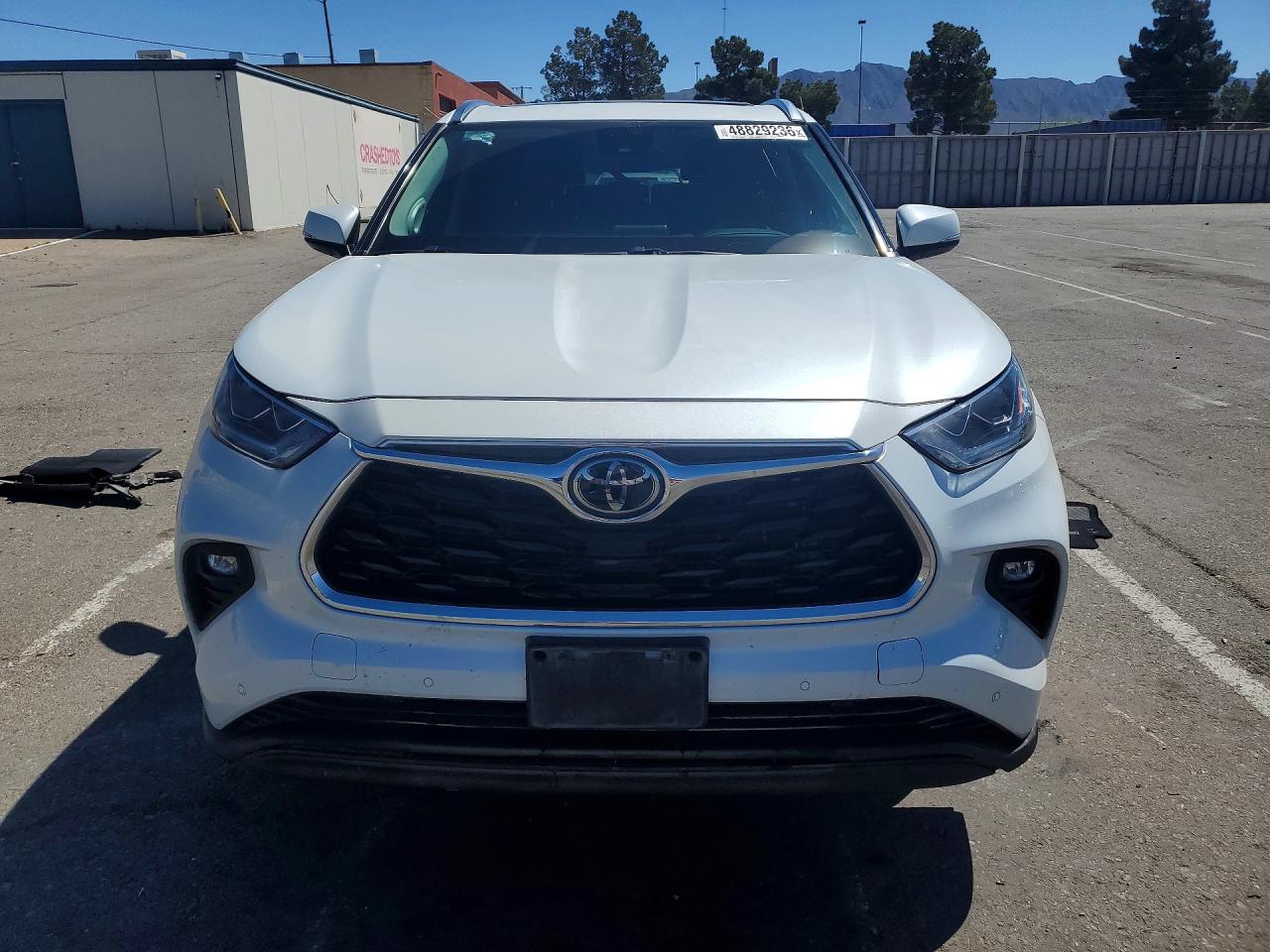 2022 TOYOTA HIGHLANDER photo 13