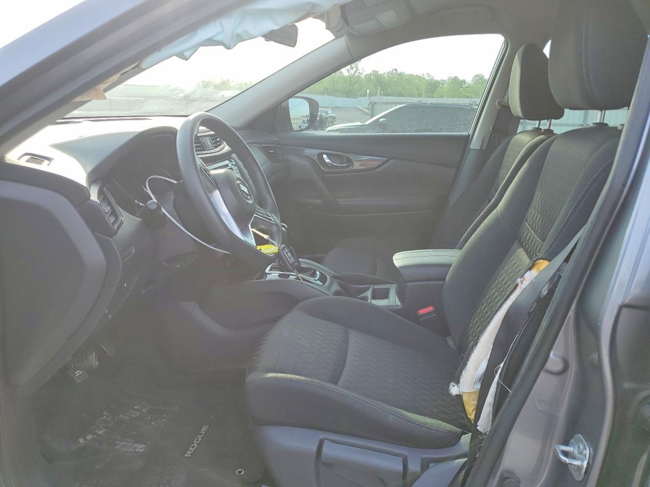 2018 NISSAN ROGUE S photo 13
