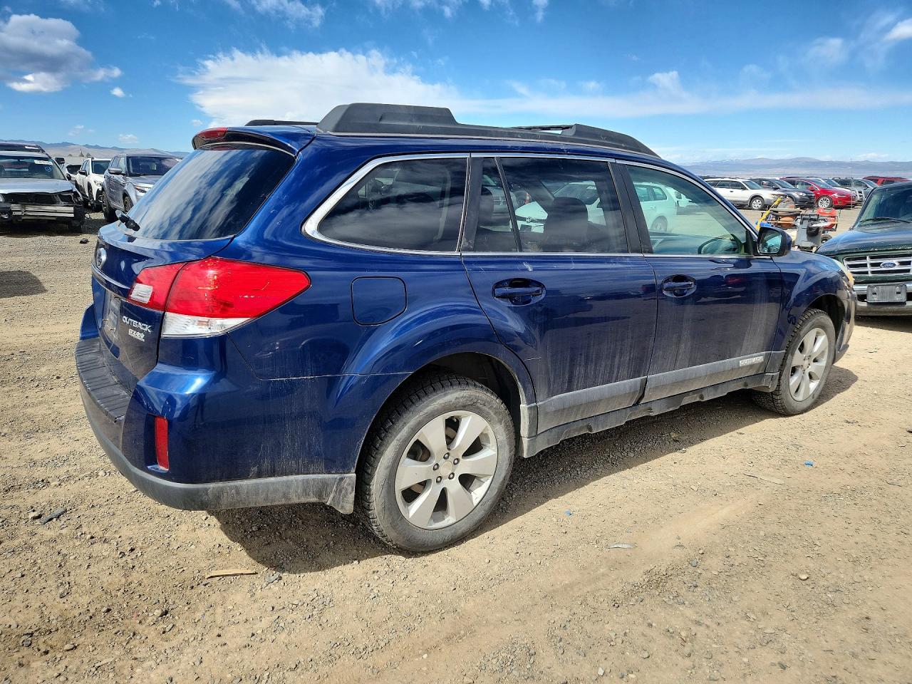 2010 SUBARU OUTBACK 2.5I PREMIUM photo 5