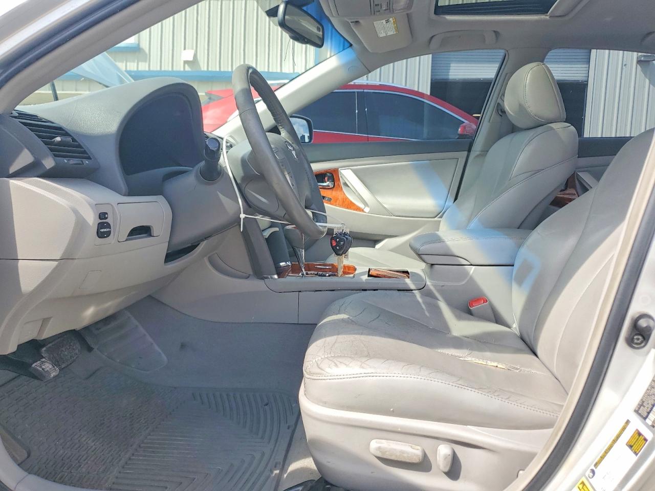 2008 TOYOTA CAMRY XLE photo 19