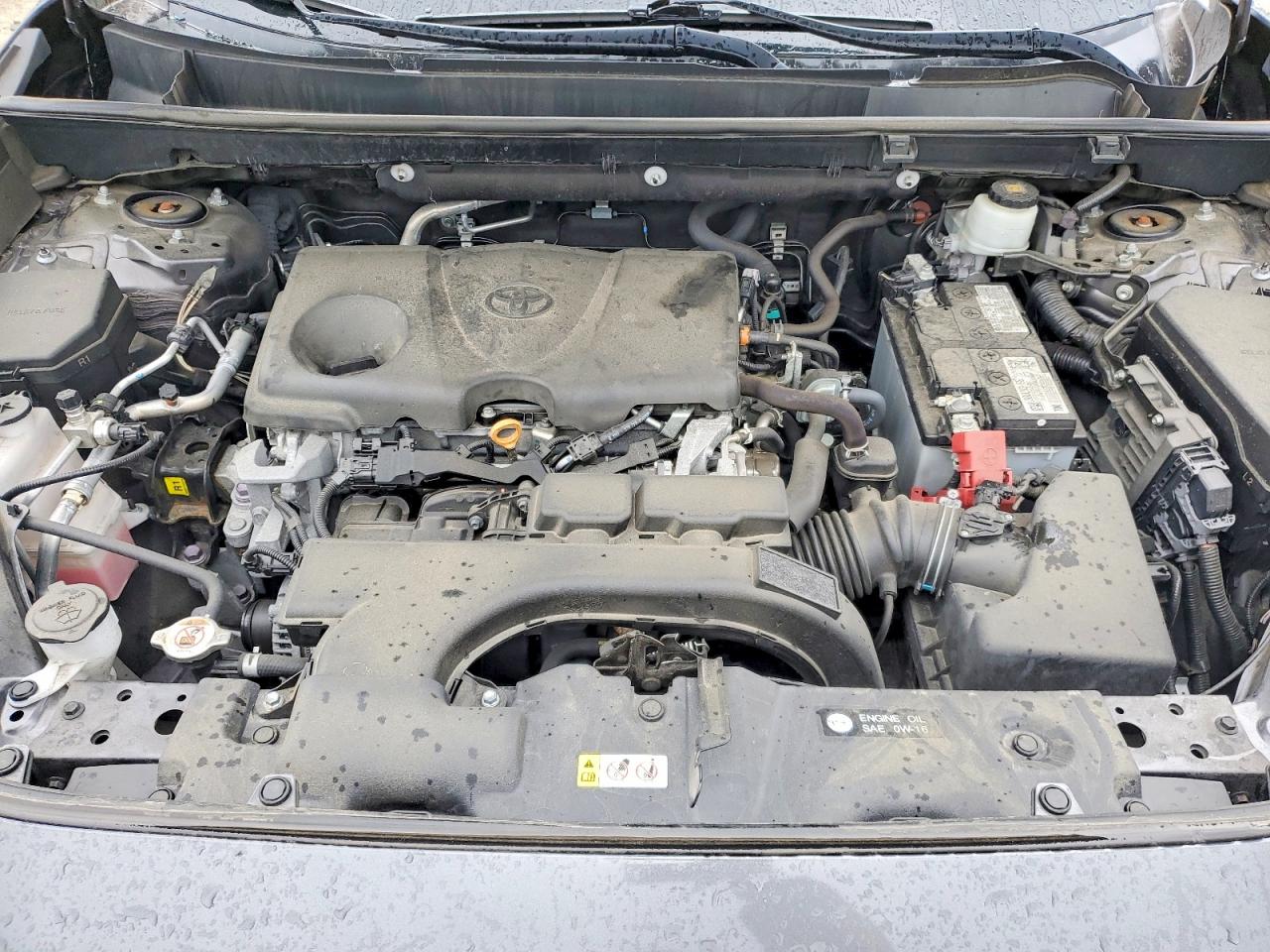 2021 TOYOTA RAV4 XLE photo 23