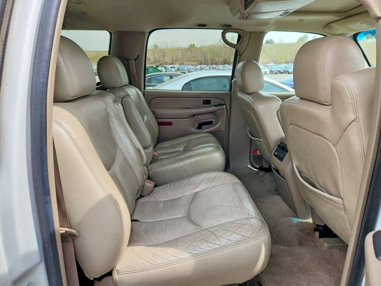 2004 CHEVROLET SUBURBAN K1500 photo 31