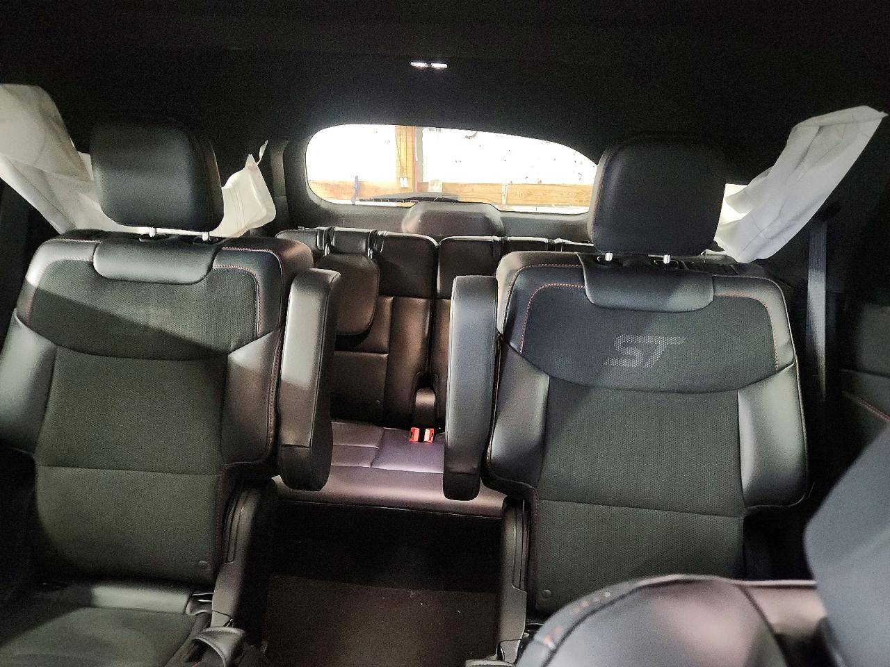 2025 FORD EXPLORER ST photo 19