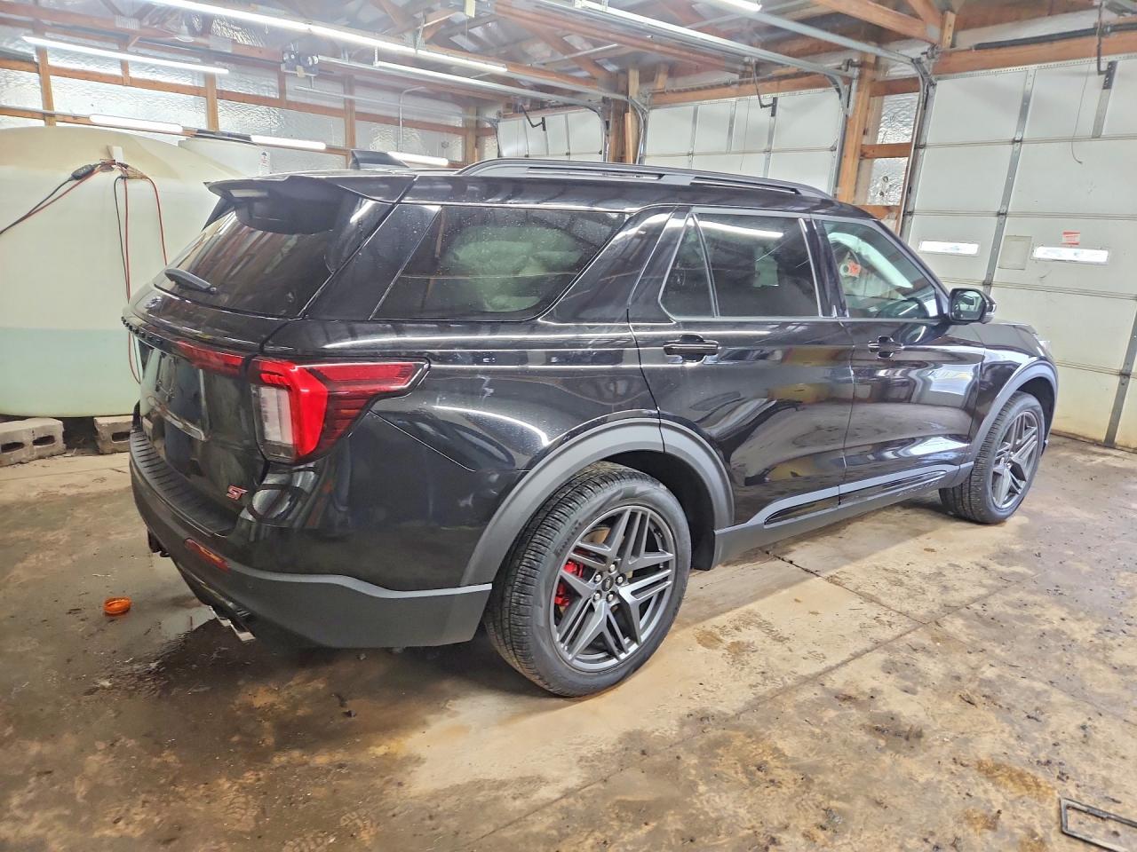 2025 FORD EXPLORER ST photo 5