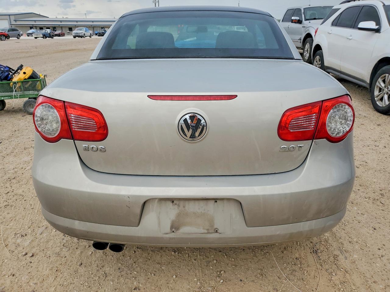 2009 VOLKSWAGEN EOS TURBO photo 16