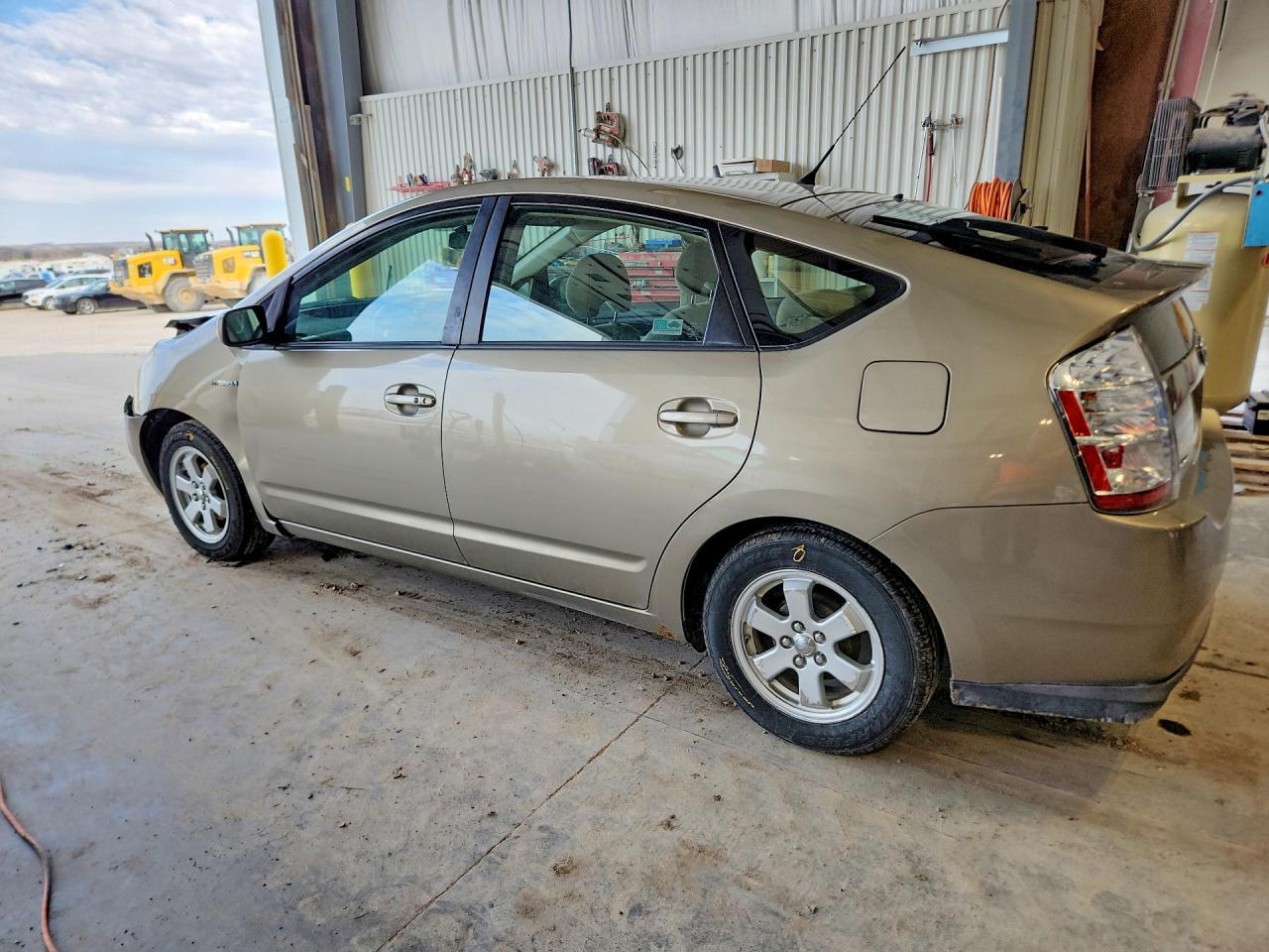 2008 TOYOTA PRIUS BASE photo 4