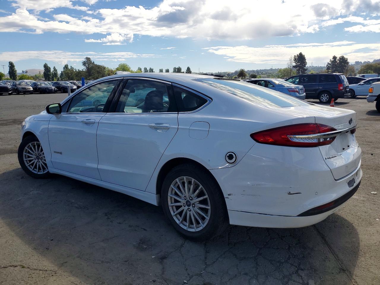 2018 FORD FUSION SE HYBRID photo 2
