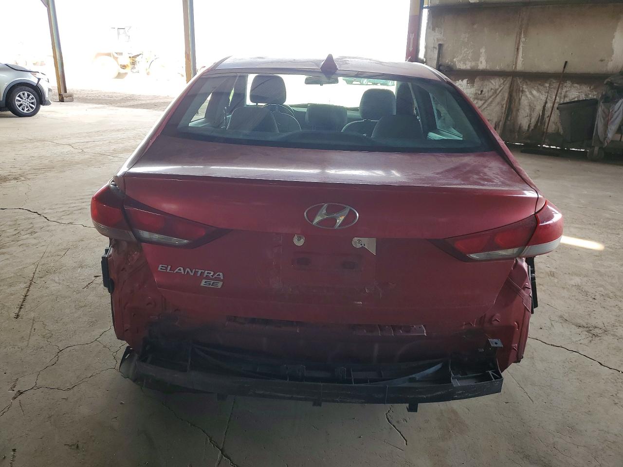 2017 HYUNDAI ELANTRA photo 6