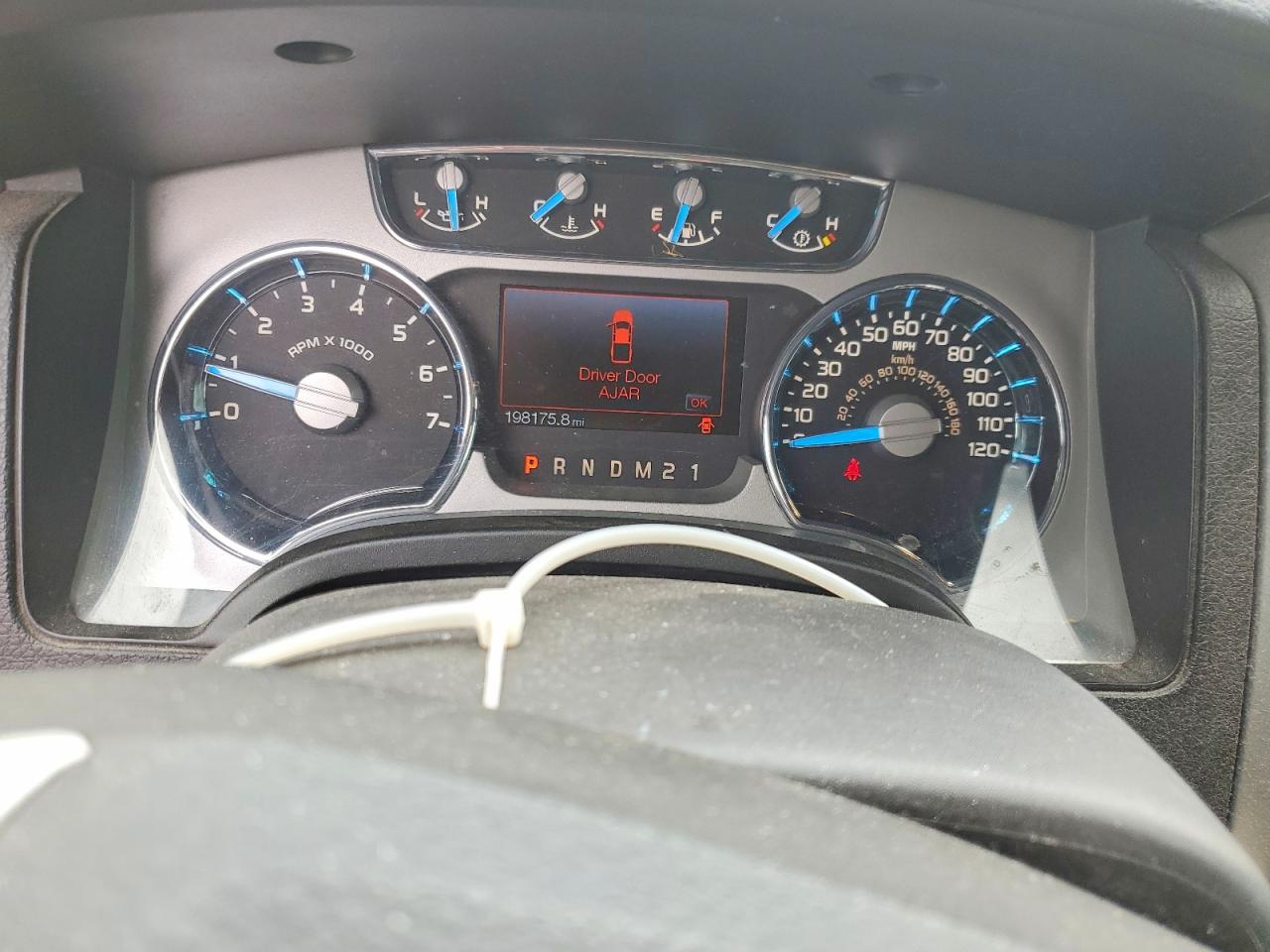 2013 FORD F150 SUPERCREW photo 9