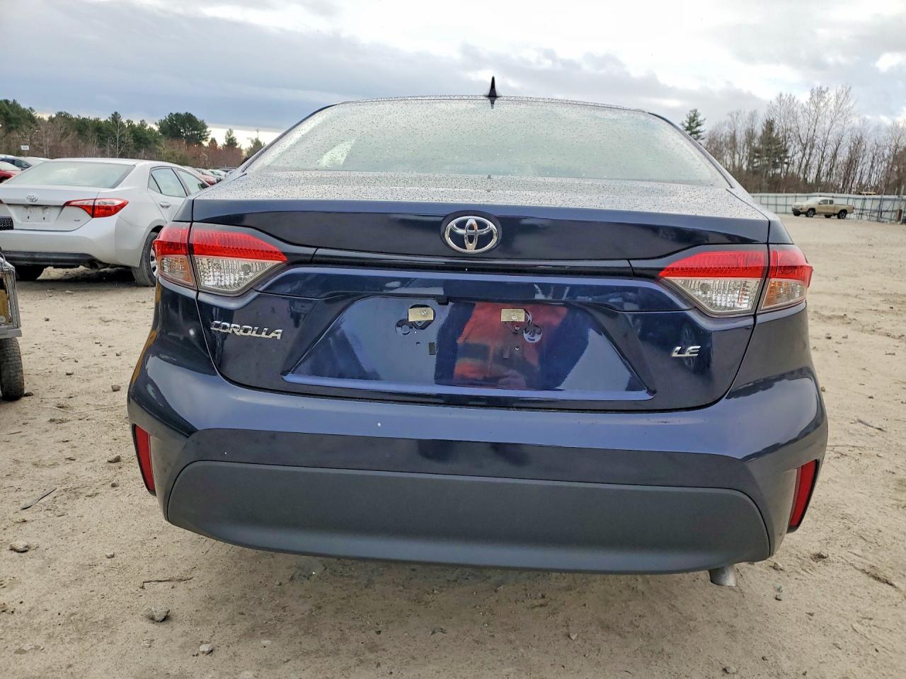 2025 TOYOTA COROLLA LE photo 16