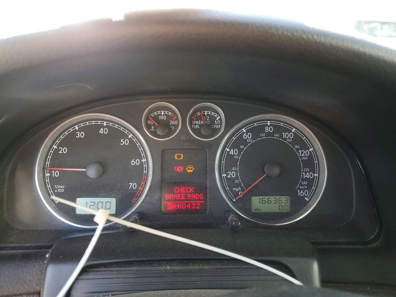 2002 VOLKSWAGEN PASSAT photo 17