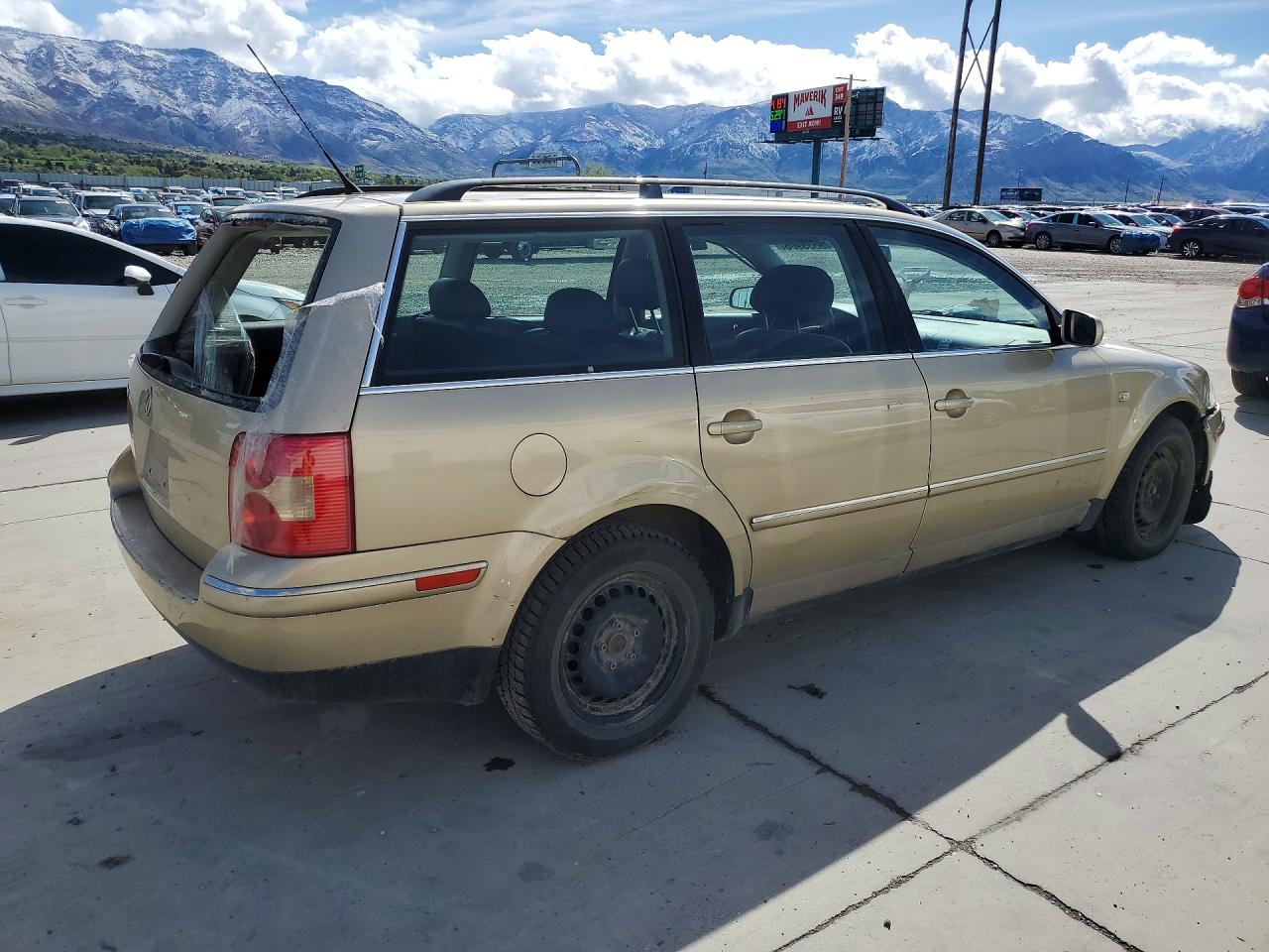 2002 VOLKSWAGEN PASSAT photo 5