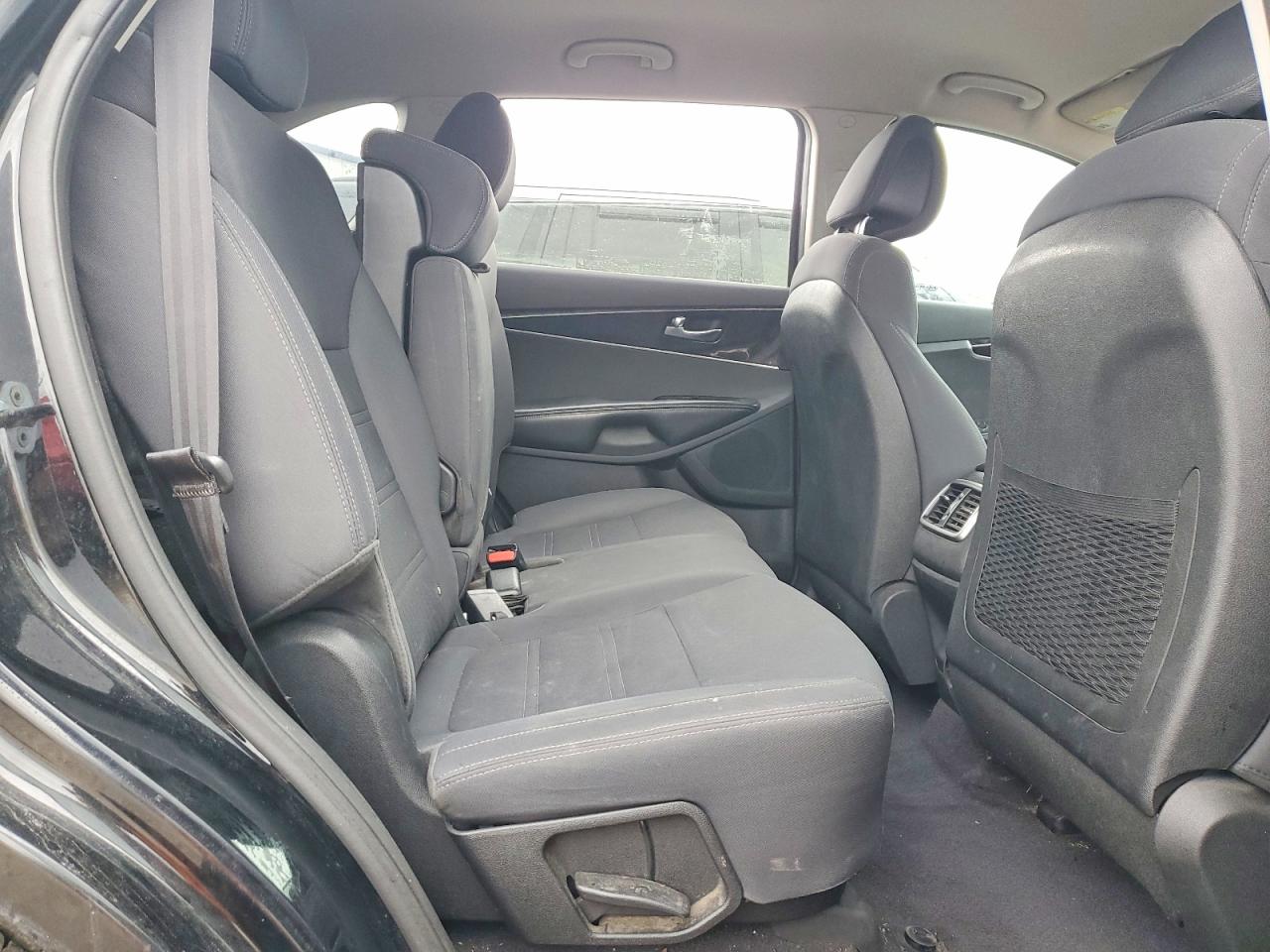 2016 KIA SORENTO L photo 11