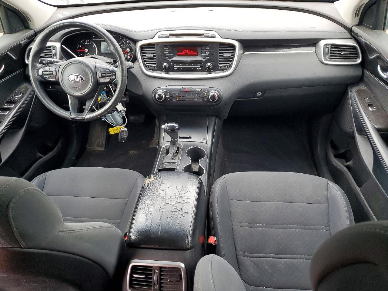 2016 KIA SORENTO L photo 8