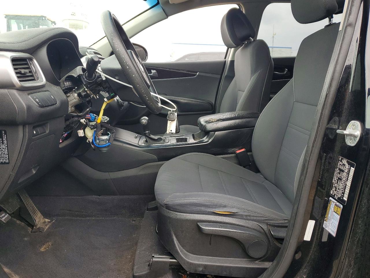 2016 KIA SORENTO L photo 7